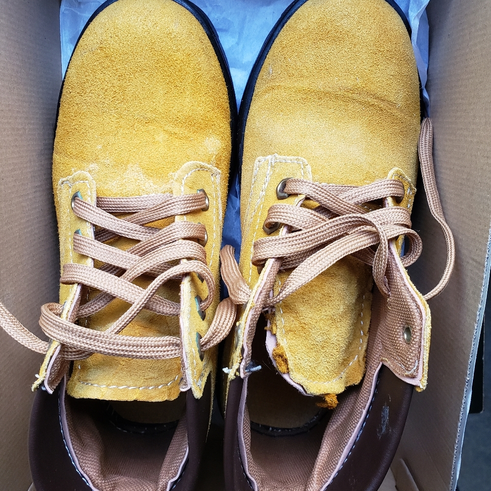 Snow Boot Size 7.5 Yellow/Orange